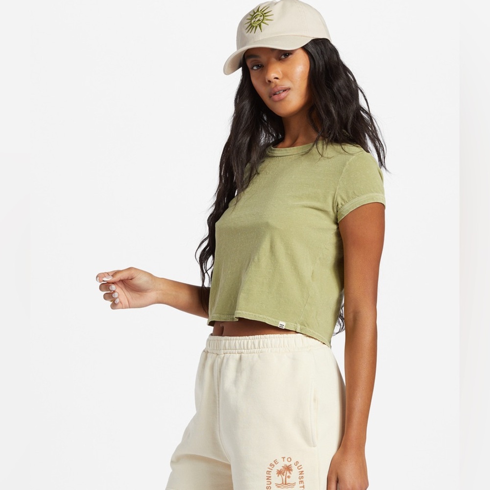 Billabong Women’s Daily T-Shirt - Avocado Green Size M